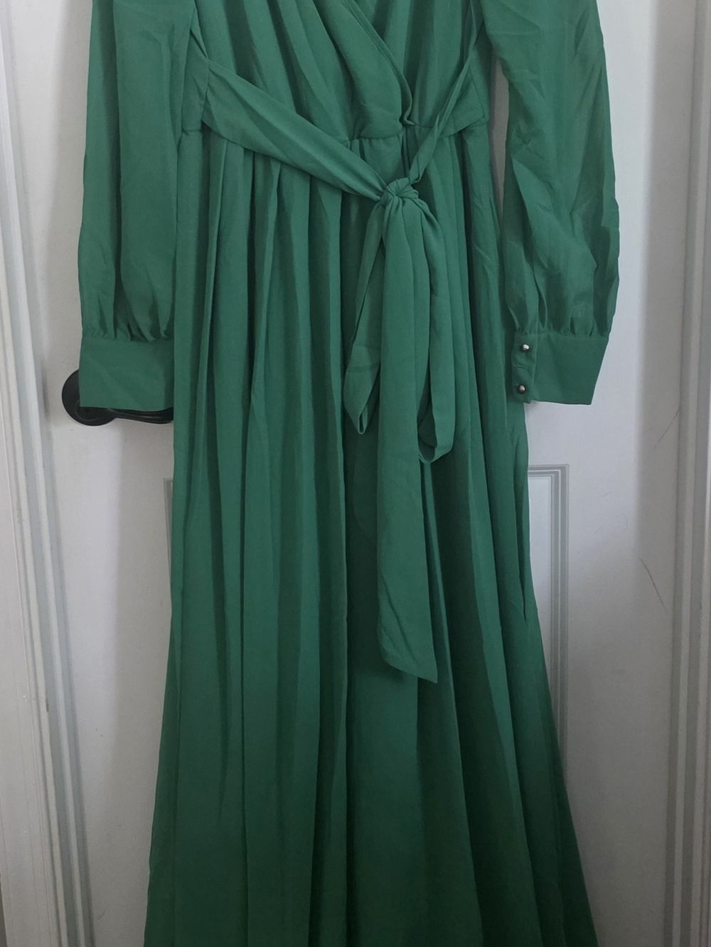 Tie-Waist Emerald Green Maxi Dress with Long Sleeves